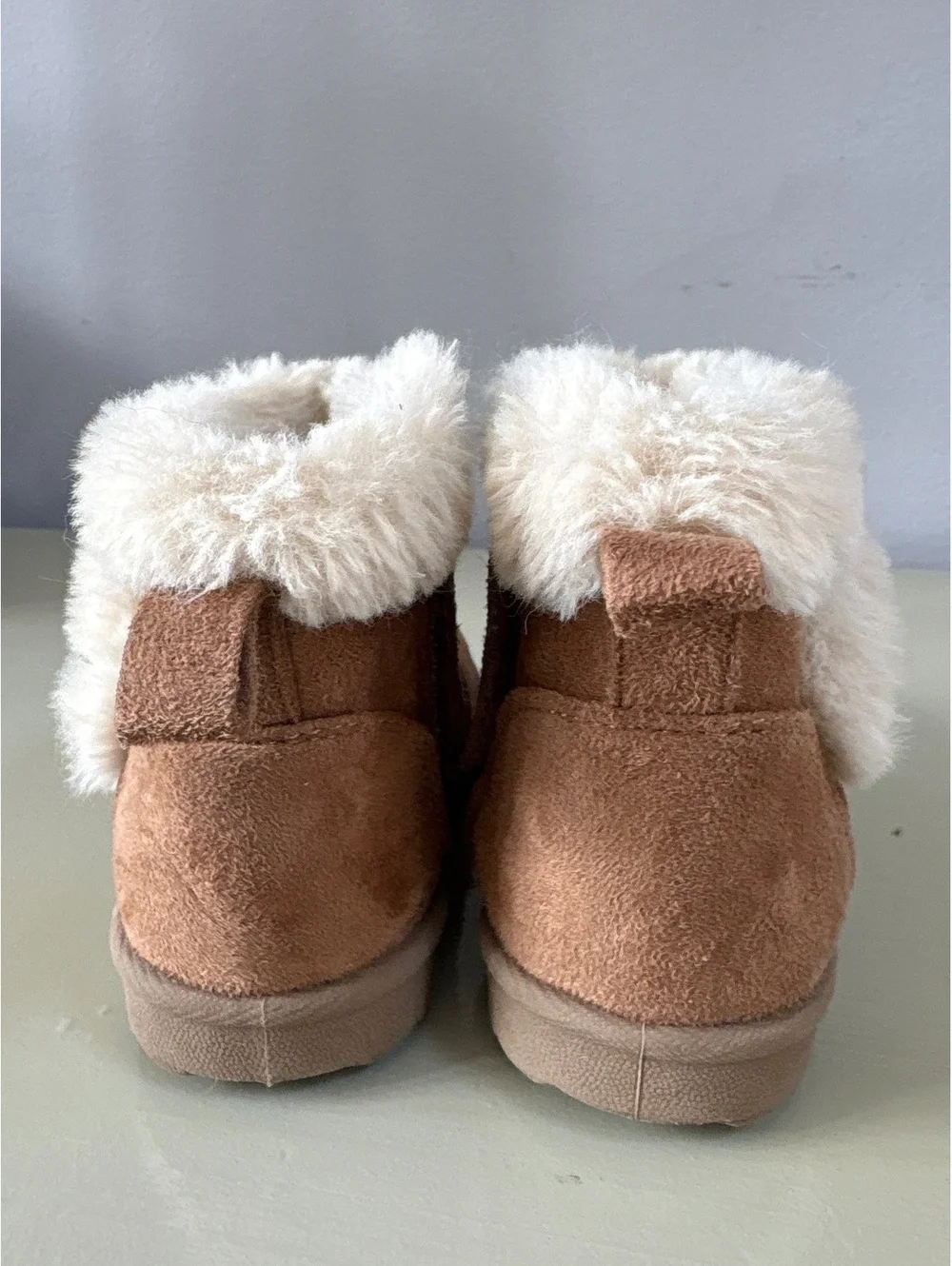 Wonder Nation Toddler Brown Suede Winter Boots with Faux Fur Lining Size 6 USA